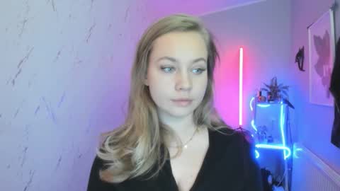 Holly online show from 21, 10, 2025