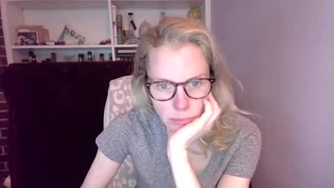 holly_bourbon online show from 8, 3, 2026