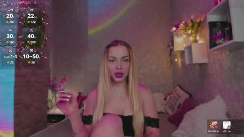 Snapshot of holly_molly8 chatting on 29, 4, 2026 holly_molly8 online show from 29, 4, 2026