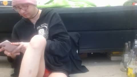 Snapshot of hollyhawkes chatting on 30, 12, 2024 Holly Hawkes online show from 30, 12, 2024