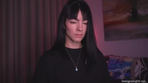 Holly Linder online show from 27, 2, 2025