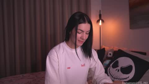 Holly Linder online show from 2, 10, 2025