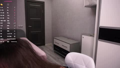 Snapshot of hollymonica chatting on 25, 5, 2026 Delly online show from 25, 5, 2026