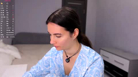 Snapshot of hollymonica chatting on 17, 7, 2026 Delly online show from 17, 7, 2026