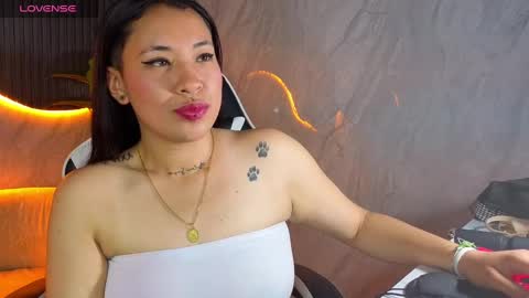 Snapshot of hollypeytoon chatting on 9, 9, 2025 Holly  online show from 9, 9, 2025