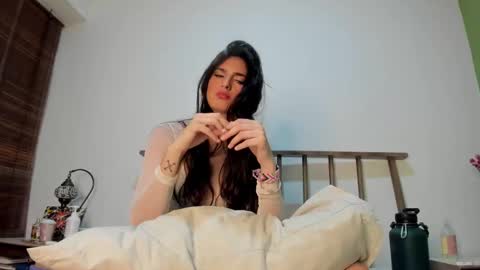 hollyshit_ online show from 17, 1, 2025