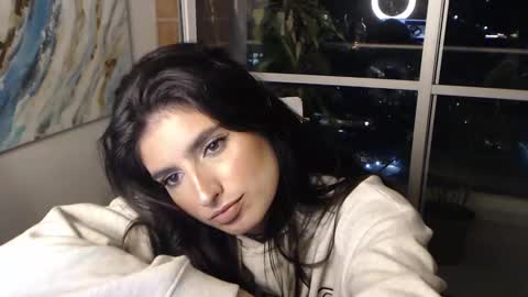 hollyshit_ online show from 30, 1, 2025