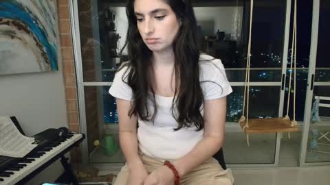 hollyshit_ online show from 1, 10, 2025