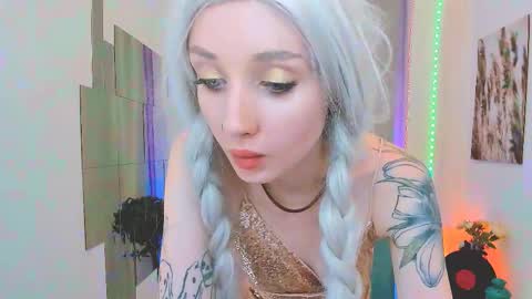 Holly online show from 14, 11, 2025