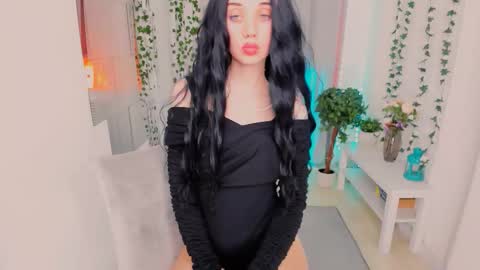 Holly online show from 19, 11, 2025