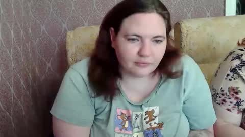 HollyXEva online show from 17, 5, 2026