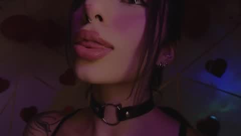 holly online show from 18, 2, 2026