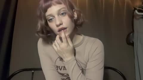 Snapshot of hollyyypoly chatting on 21, 5, 2026 hollyyypoly online show from 21, 5, 2026