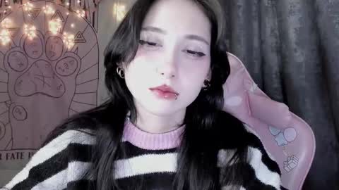 Snapshot of holy420loly chatting on 11, 10, 2025 Ho Lee Sheet online show from 11, 10, 2025