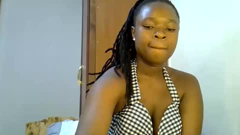 holy_ebony online show from 22, 5, 2026