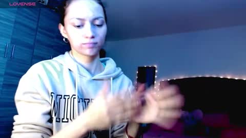 Juli online show from 16, 12, 2025