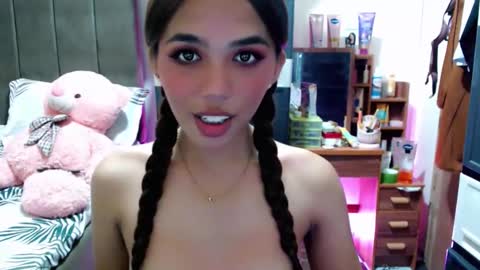 holy_molly1 online show from 3, 11, 2025