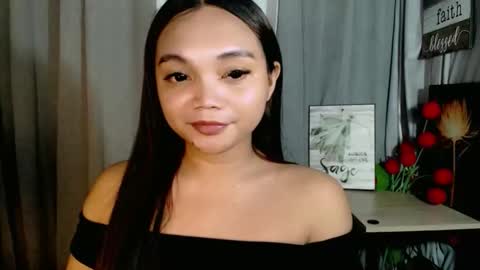 Snapshot of holy_shine chatting on 16, 5, 2026 Bella online show from 16, 5, 2026