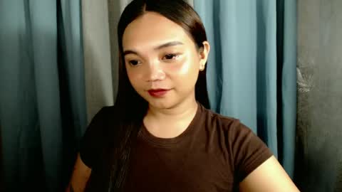 Snapshot of holy_shine chatting on 16, 6, 2026 Bella online show from 16, 6, 2026