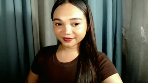 Snapshot of holy_shine chatting on 18, 6, 2026 Bella online show from 18, 6, 2026