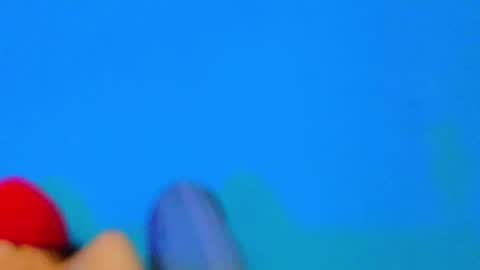      online show from 8, 2, 2025