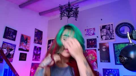 Snapshot of holyeva chatting on 28, 1, 2025 online show from 28, 1, 2025