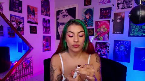 Snapshot of holyeva chatting on 3, 2, 2025 online show from 3, 2, 2025