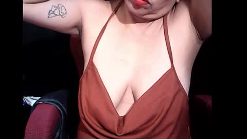 Snapshot of holygurl77 chatting on 16, 9, 2025 cristy online show from 16, 9, 2025
