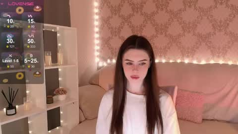 Snapshot of holymiax chatting on 19, 4, 2026 Mia online show from 19, 4, 2026