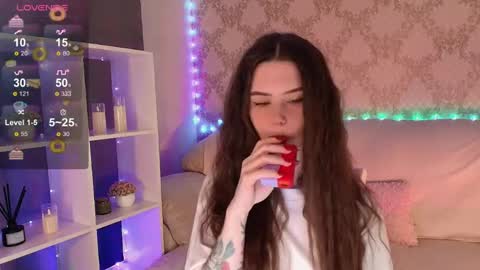 Snapshot of holymiax chatting on 5, 6, 2026 Mia online show from 5, 6, 2026