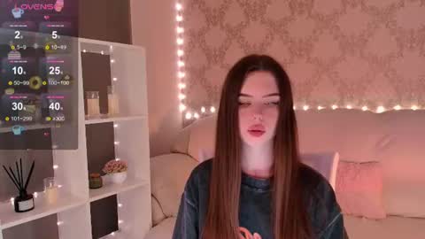 Snapshot of holymiax chatting on 16, 7, 2026 Mia online show from 16, 7, 2026