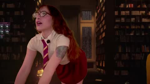 honeeeey_ online show from 4, 4, 2026