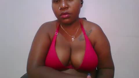 honey_beb online show from 10, 10, 2025