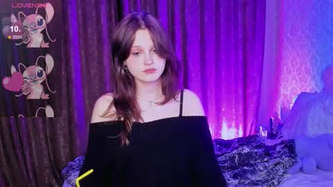 Snapshot of honey_bunnyyyy chatting on 20, 10, 2025 Lina online show from 20, 10, 2025