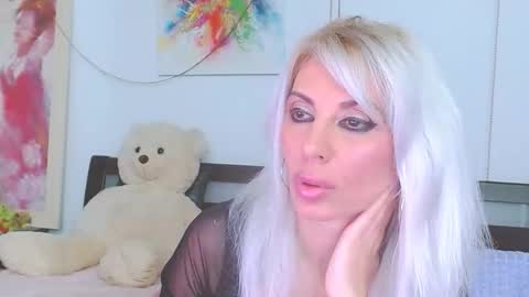 honey_lara online show from 3, 4, 2026