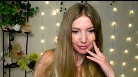 Lily online show from 10, 7, 2026