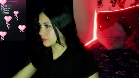honey_loved_ online show from 28, 11, 2025