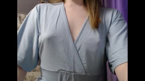 Snapshot of honey_mood chatting on 24, 2, 2025 Lina online show from 24, 2, 2025
