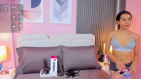 honey_sofii_ online show from 11, 11, 2025