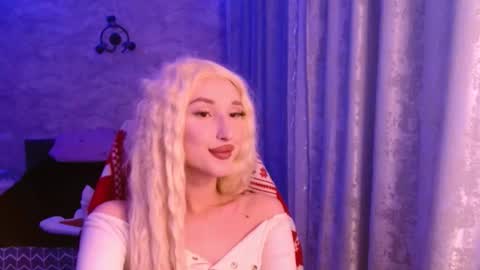 honey_sunset online show from 8, 1, 2026