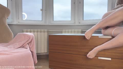 Jenyanew vid how I squirt in forest in bio online show from 3, 11, 2025