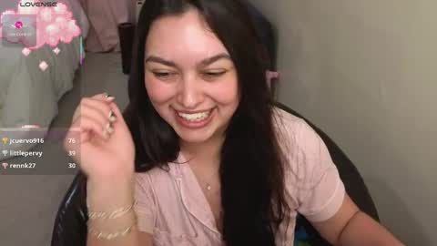 Snapshot of honey_tia chatting on 15, 5, 2026 Tia online show from 15, 5, 2026