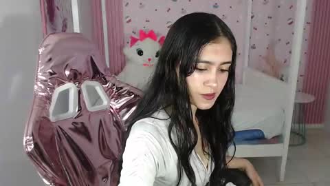 Snapshot of honey_torres_sub chatting on 19, 12, 2024 HONEY online show from 19, 12, 2024