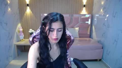 Snapshot of honey_torres_sub chatting on 29, 12, 2024 HONEY online show from 29, 12, 2024