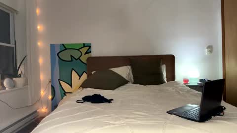 Snapshot of honeybbxx chatting on 17, 2, 2025 honeybbxx online show from 17, 2, 2025