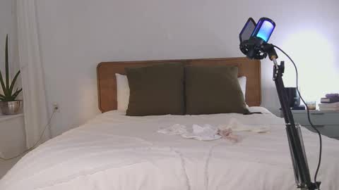 Snapshot of honeybbxx chatting on 25, 2, 2025 honeybbxx online show from 25, 2, 2025