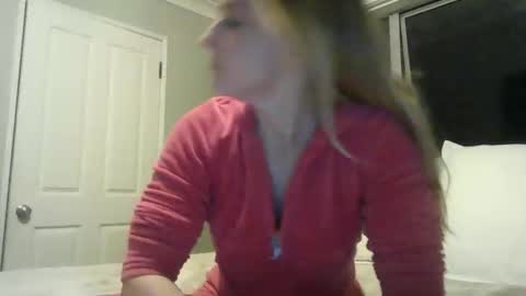 Snapshot of honeyblakex chatting on 2, 5, 2026 honeyblakex online show from 2, 5, 2026