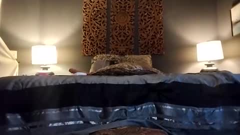 Honey online show from 5, 12, 2024