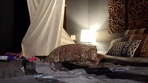 Honey online show from 27, 1, 2025