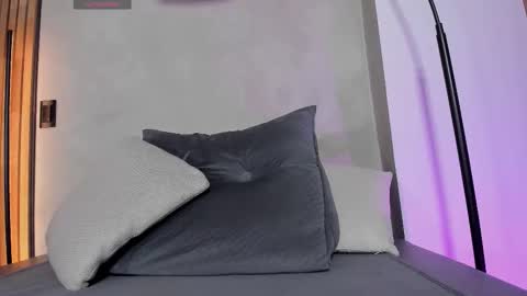 Sofia independent model online show from 15, 9, 2025